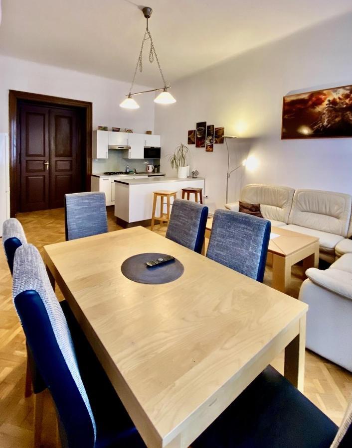 Spacious Cozy In Centre Apartmán
